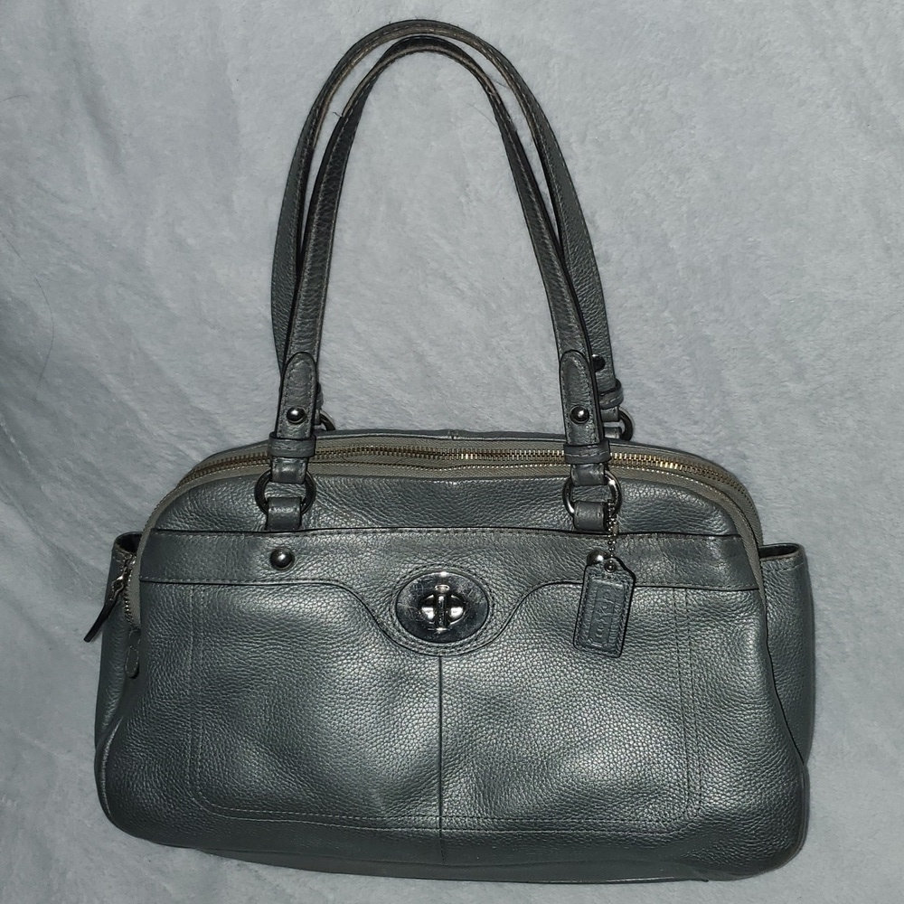 COACH F16529 Penelope Leather Shoulder Bag (READ)